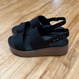 Black and Tan platform Crocs sandals